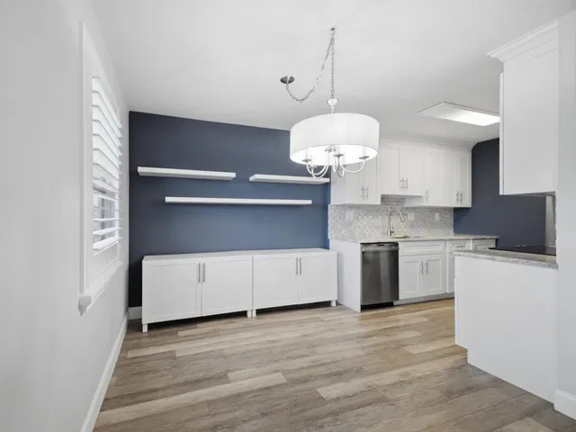 Unit 3038 photo 12