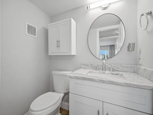 Unit 3038 photo 13