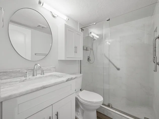 Unit 3038 photo 14