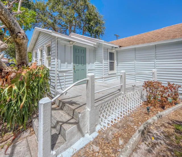  Residence photo 32