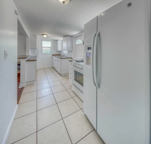  Residence photo 35