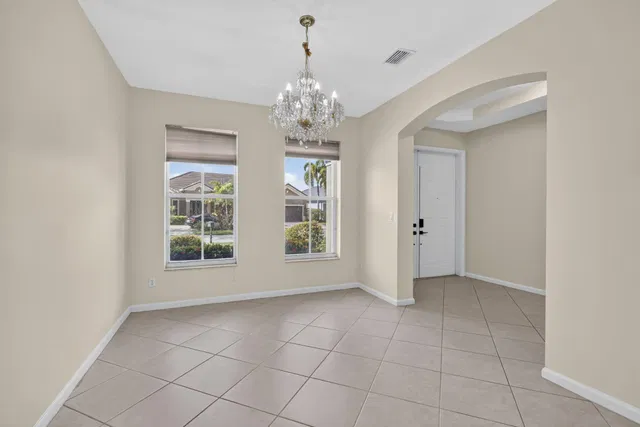 Residence photo 6