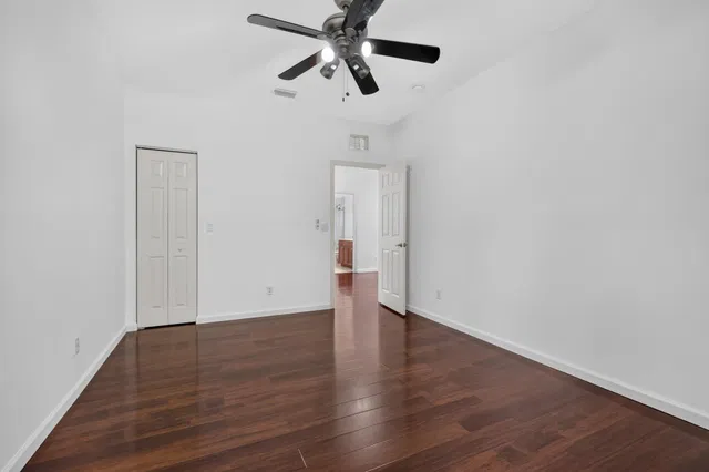 Residence photo 33