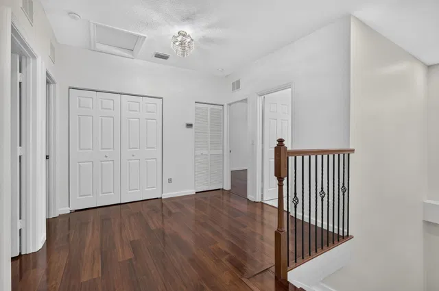 Residence photo 36