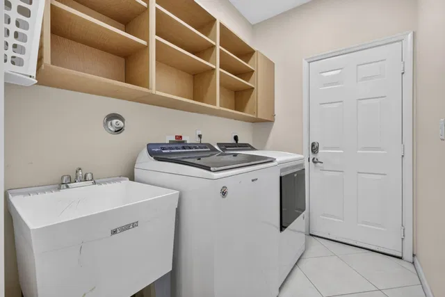 Residence photo 37