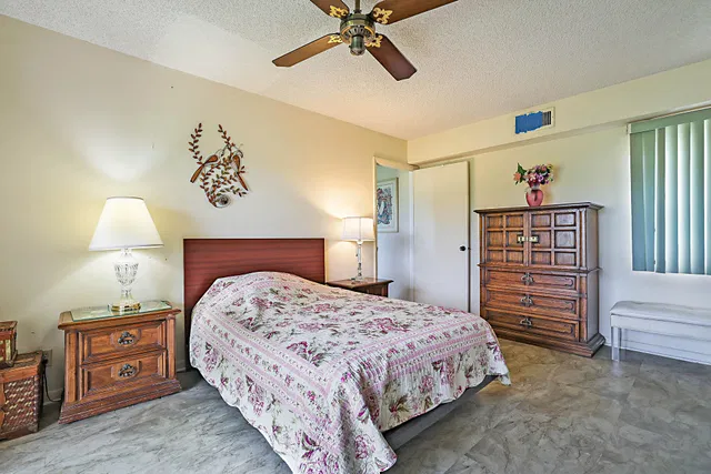 Residence photo 14