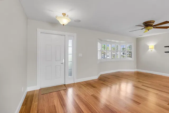 Residence photo 2
