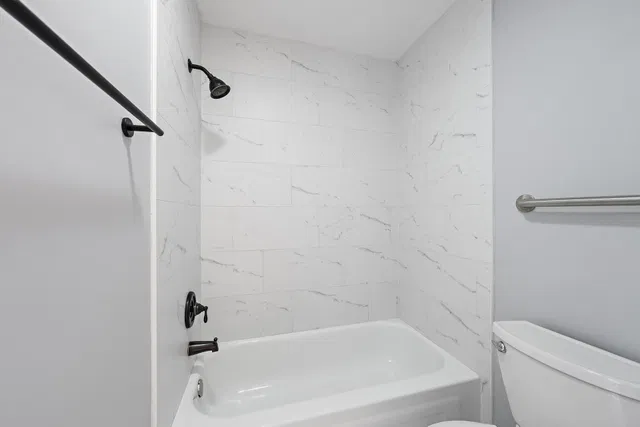 Unit 278 photo 9