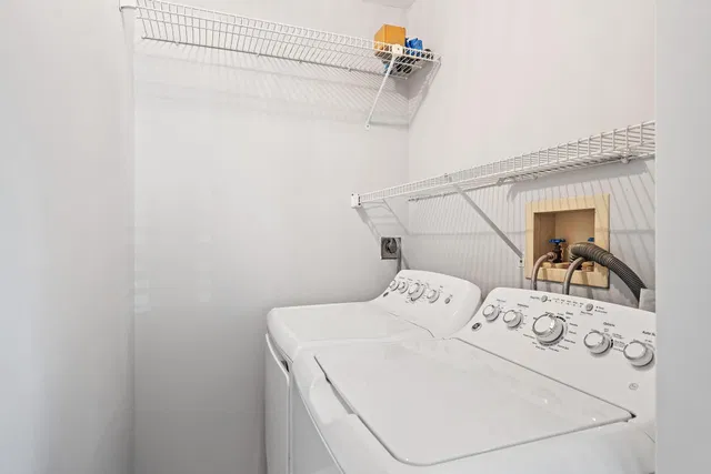 Unit 278 photo 10