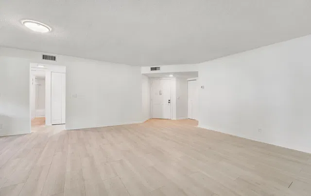Residence photo 10