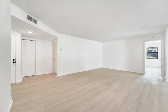 Residence photo 11