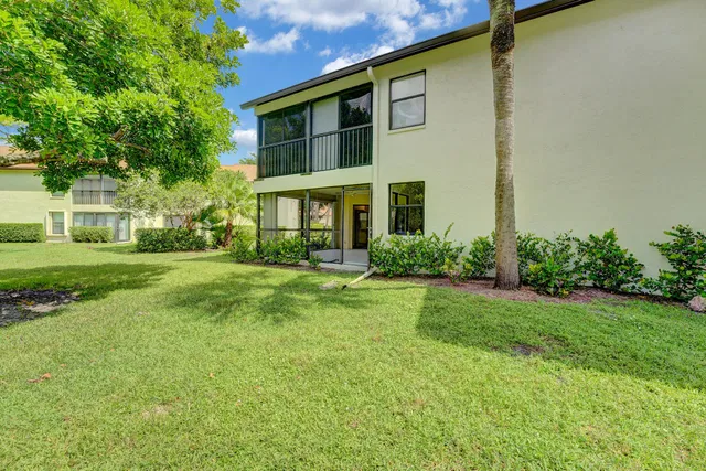 Residence photo 27