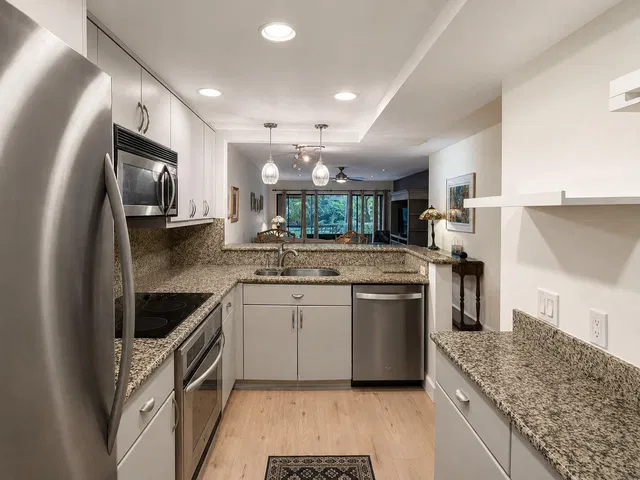 South Palm Beach Unit 123 photo 6