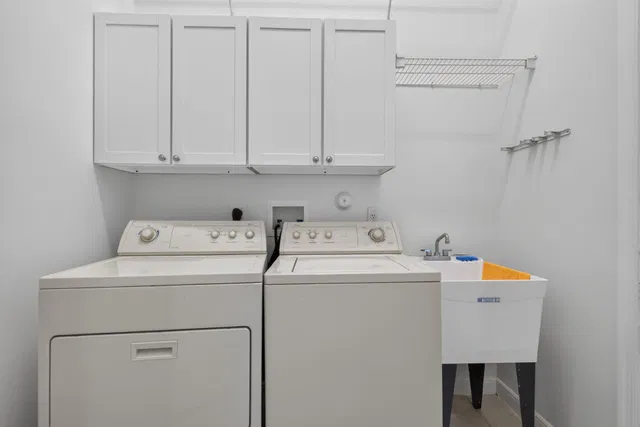 Residence photo 12