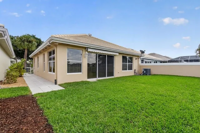 Residence photo 2
