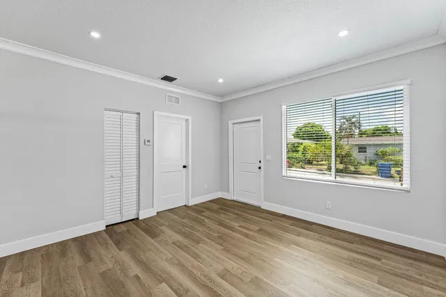 Residence photo 10