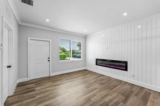 Residence photo 17