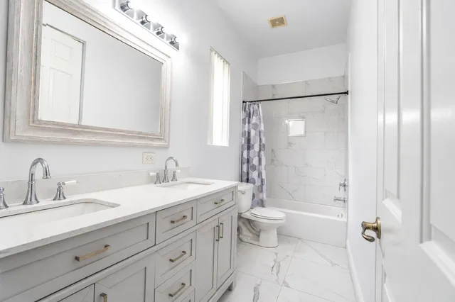  Unit 2514 photo 11