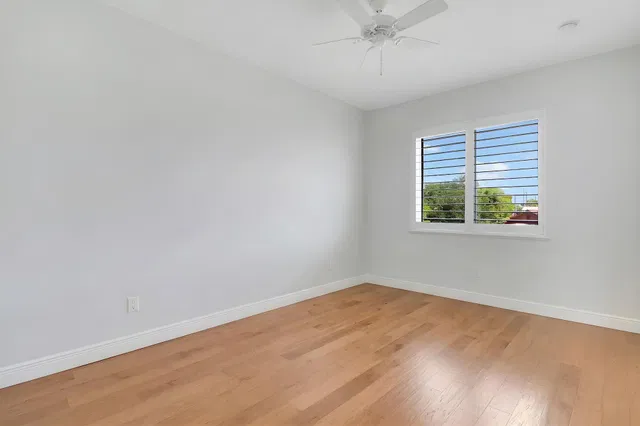Residence photo 22