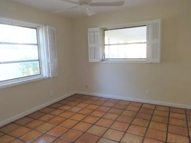 Residence photo 6
