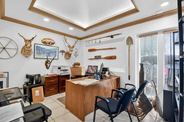 Residence photo 9