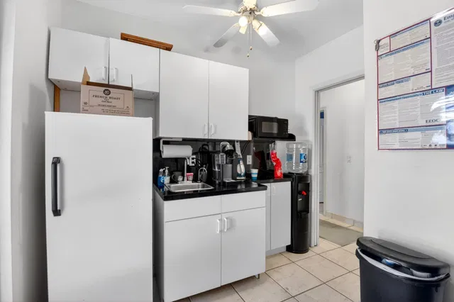 Residence photo 15