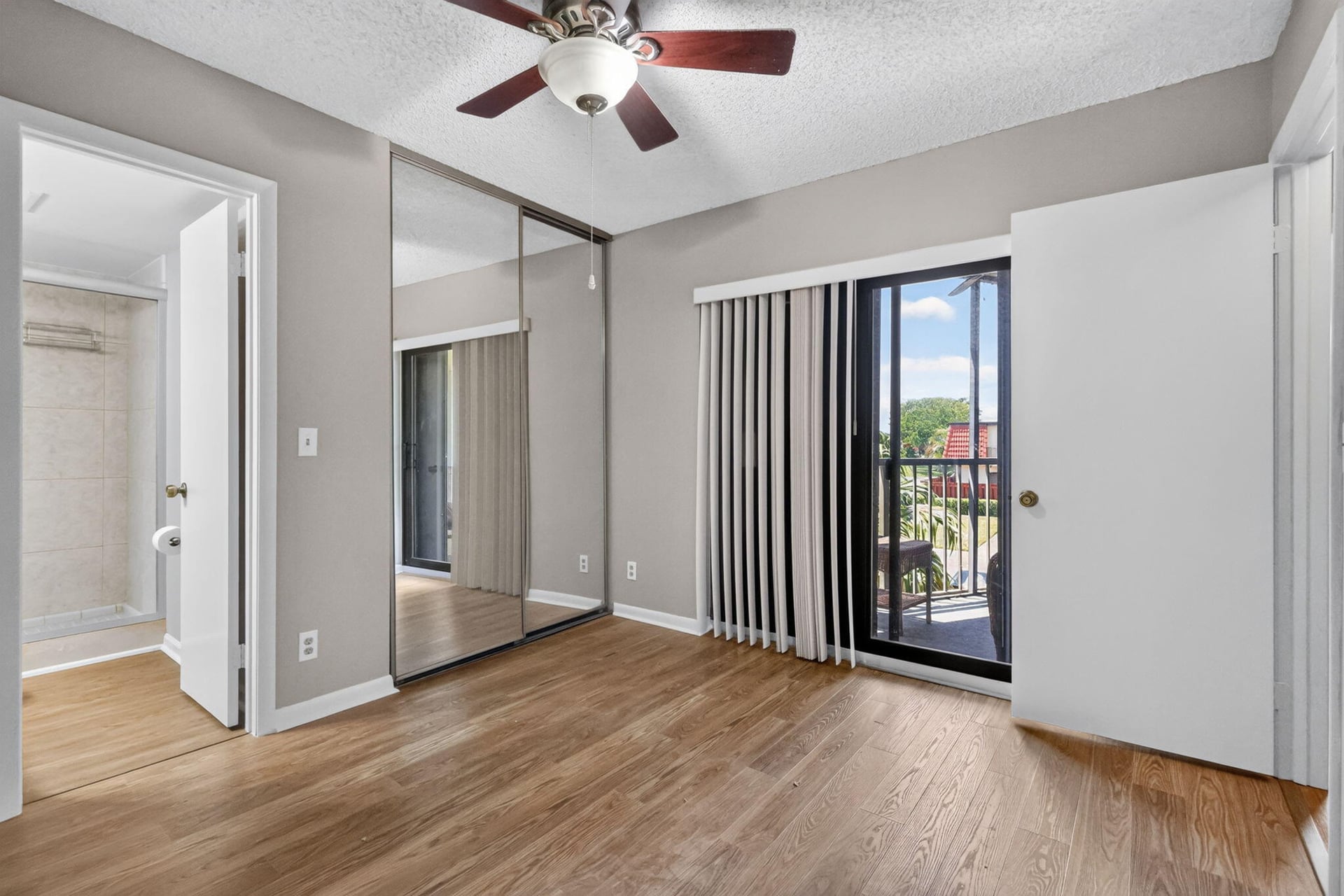 Residence photo 14