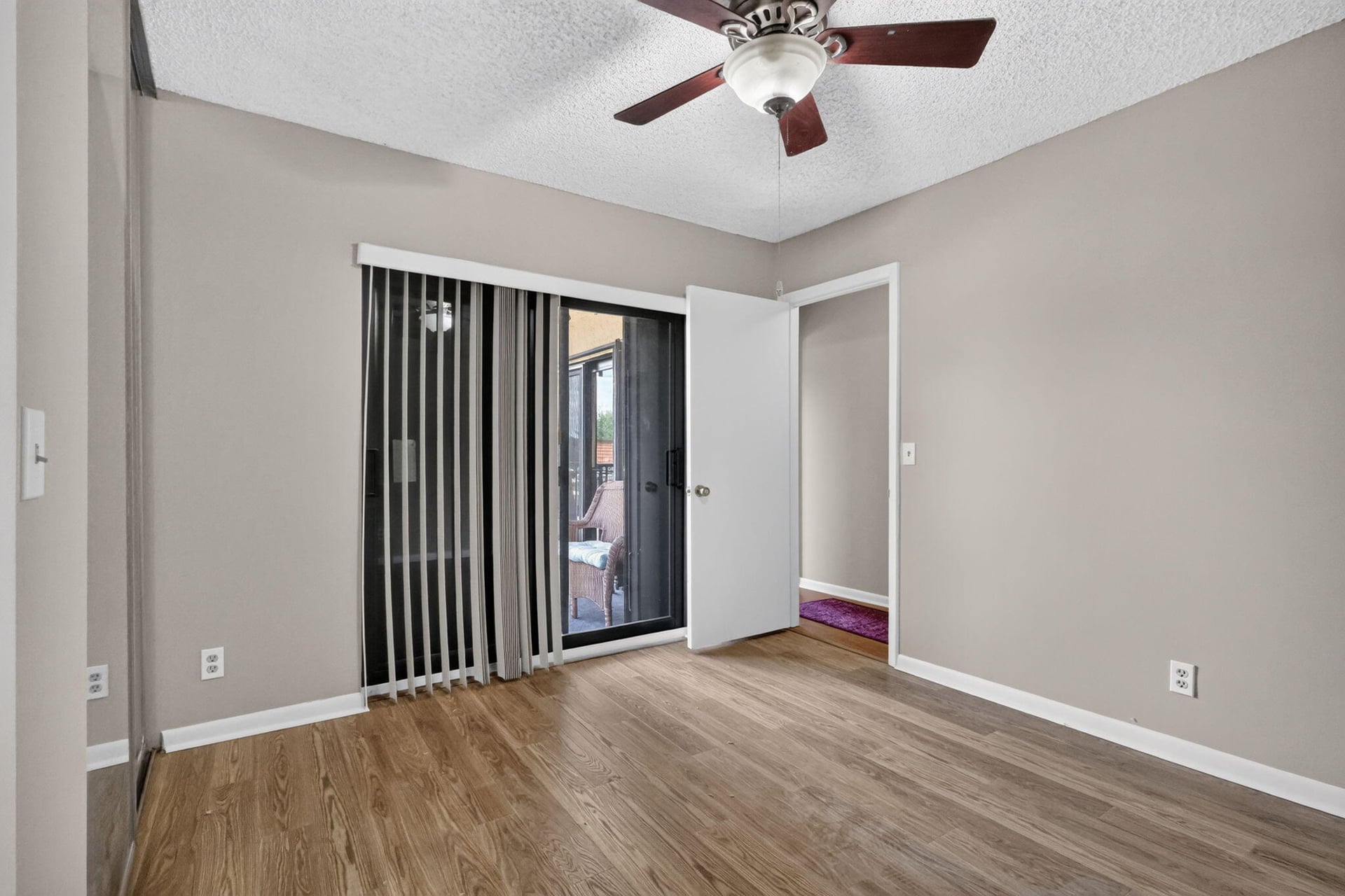 Residence photo 15