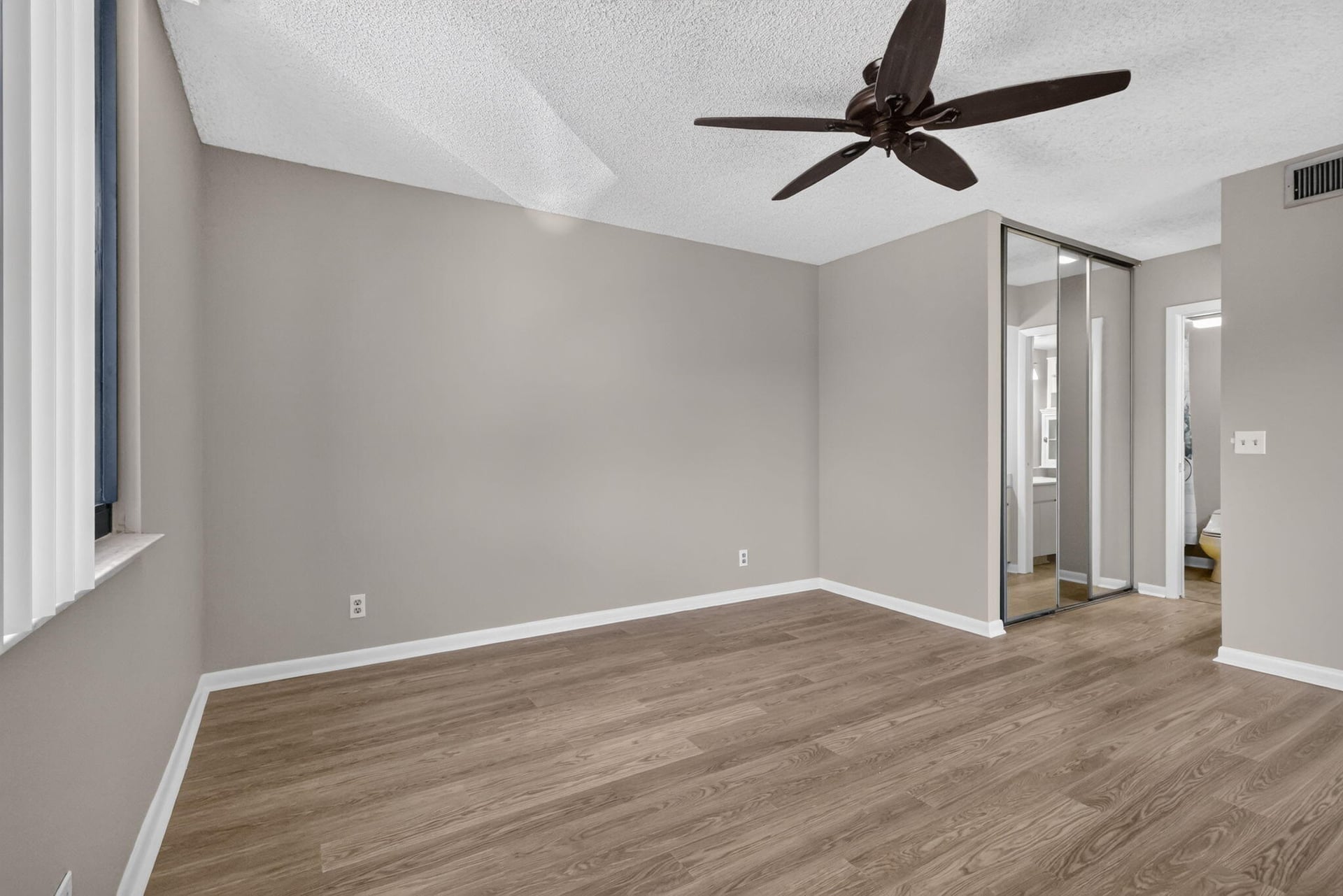 Residence photo 20