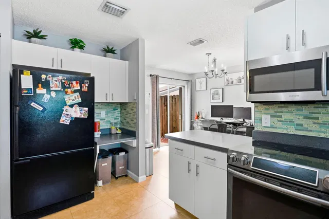 Residence photo 9