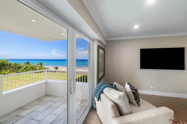 600 S Ocean Boca Unit 407 photo 5