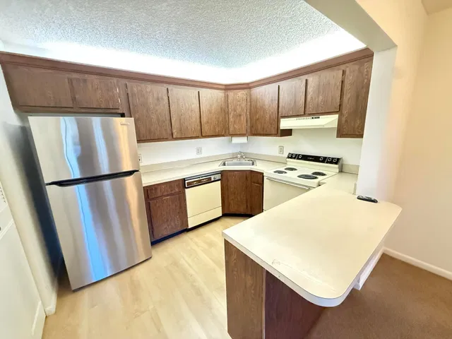  Unit C-2 photo 8