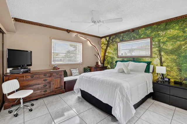 Residence photo 11