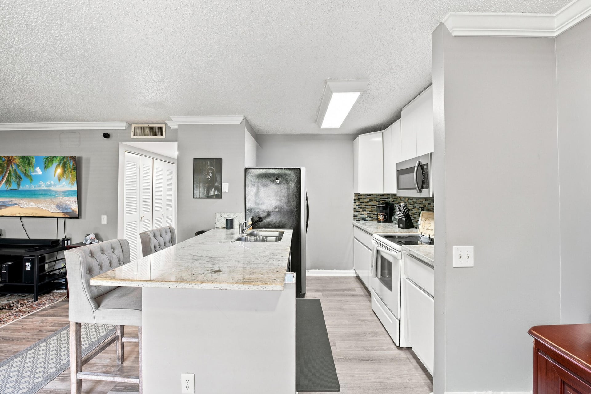 Unit 119 photo 2