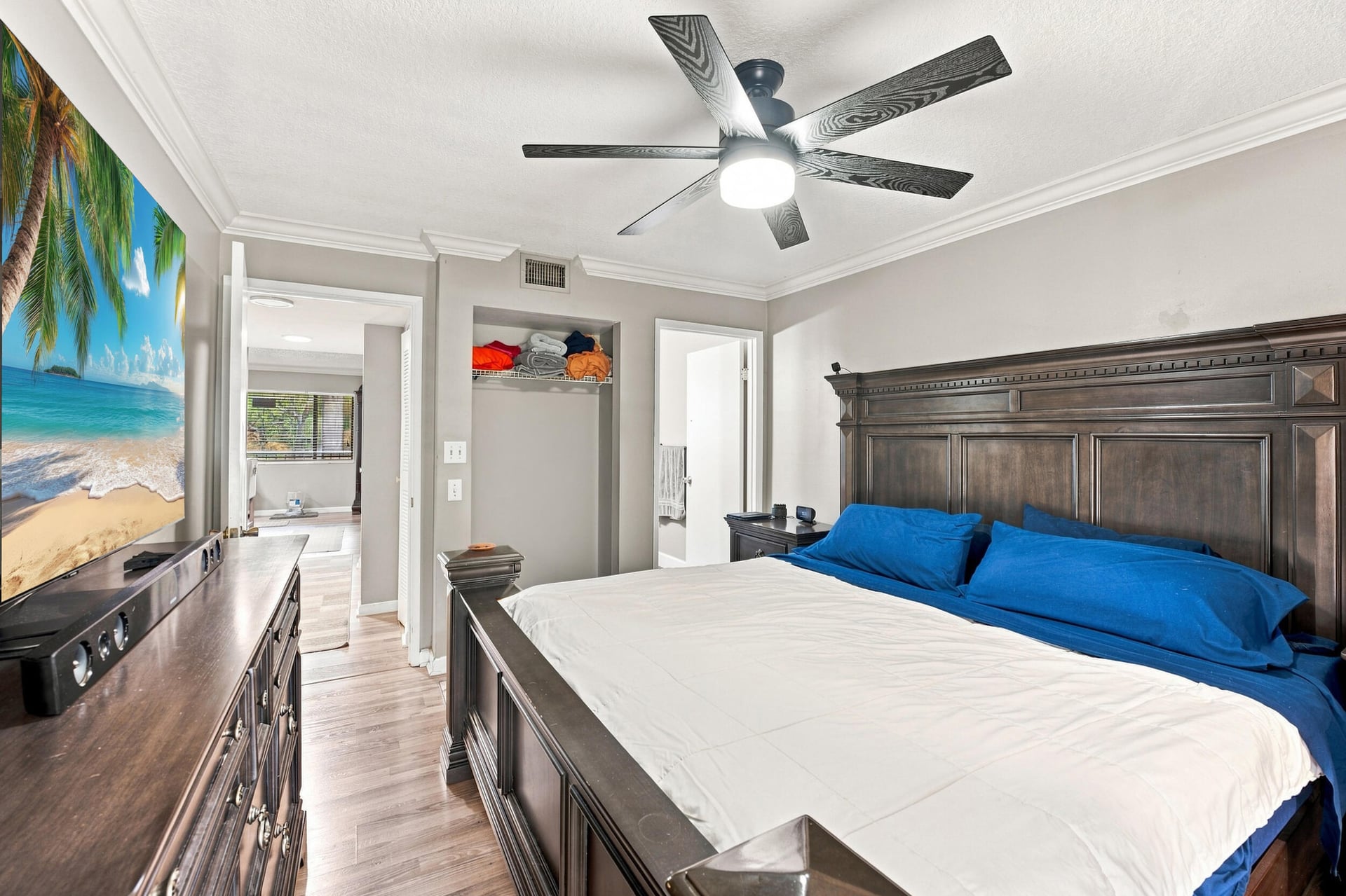 Unit 119 photo 11