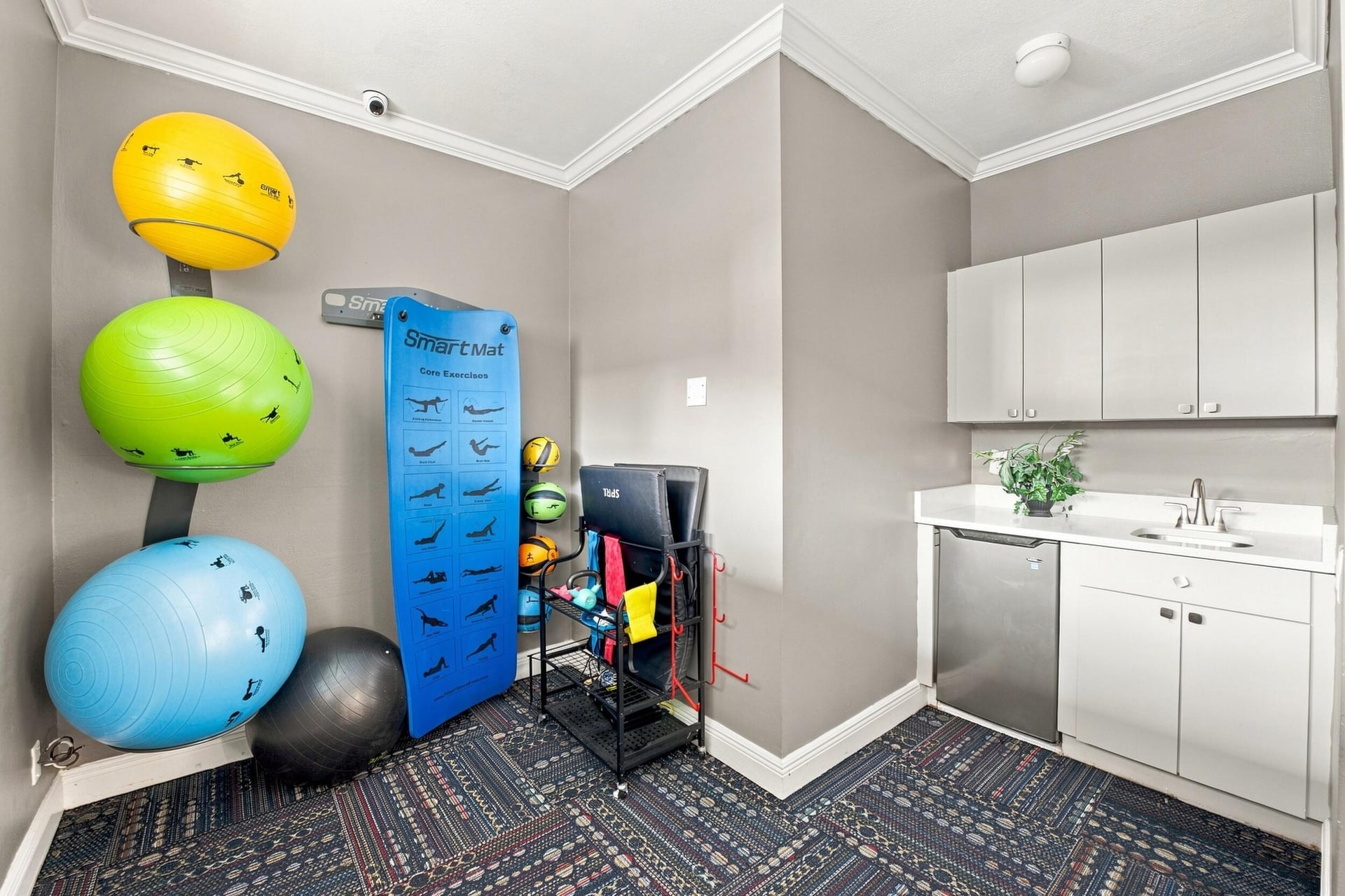 Unit 119 photo 23
