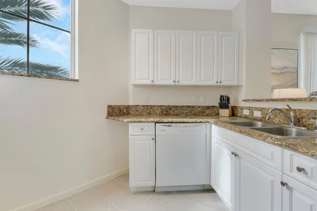Courtyards in Cityplace Unit 411 photo 6