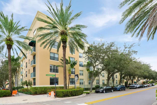 Courtyards in Cityplace Unit 411 photo 30