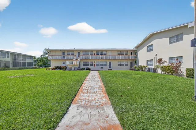 Residence photo 2