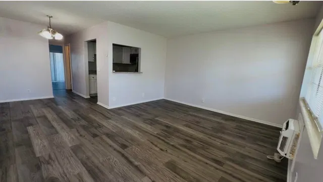 Residence photo 5