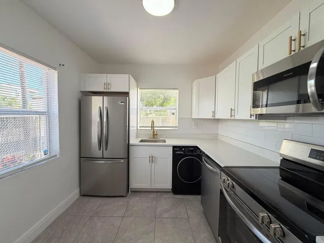 Residence photo 6