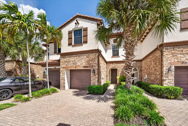 Residence photo 2