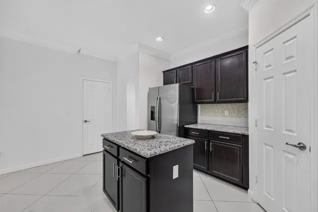 Residence photo 9