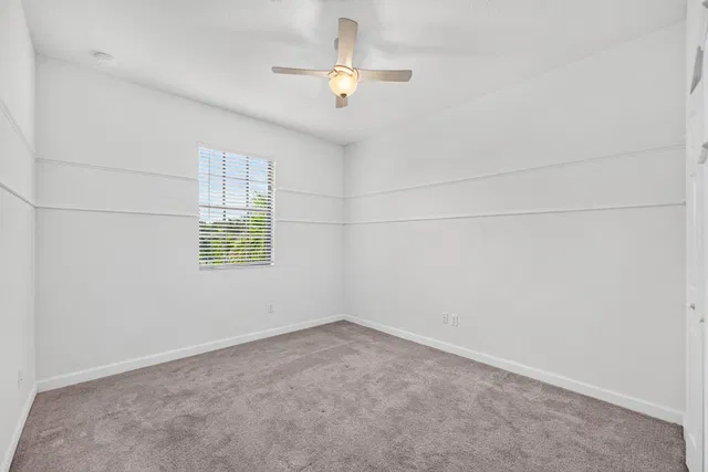 Residence photo 26