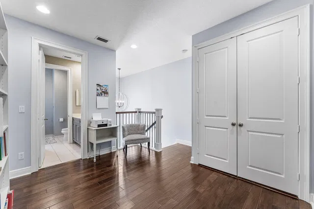 Residence photo 18