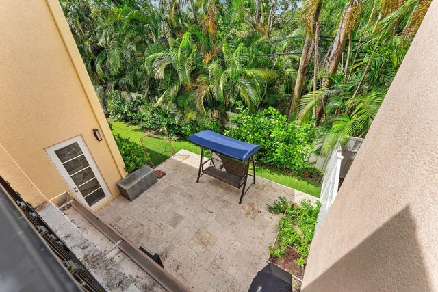 Residence photo 35