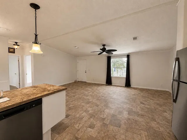Residence photo 7