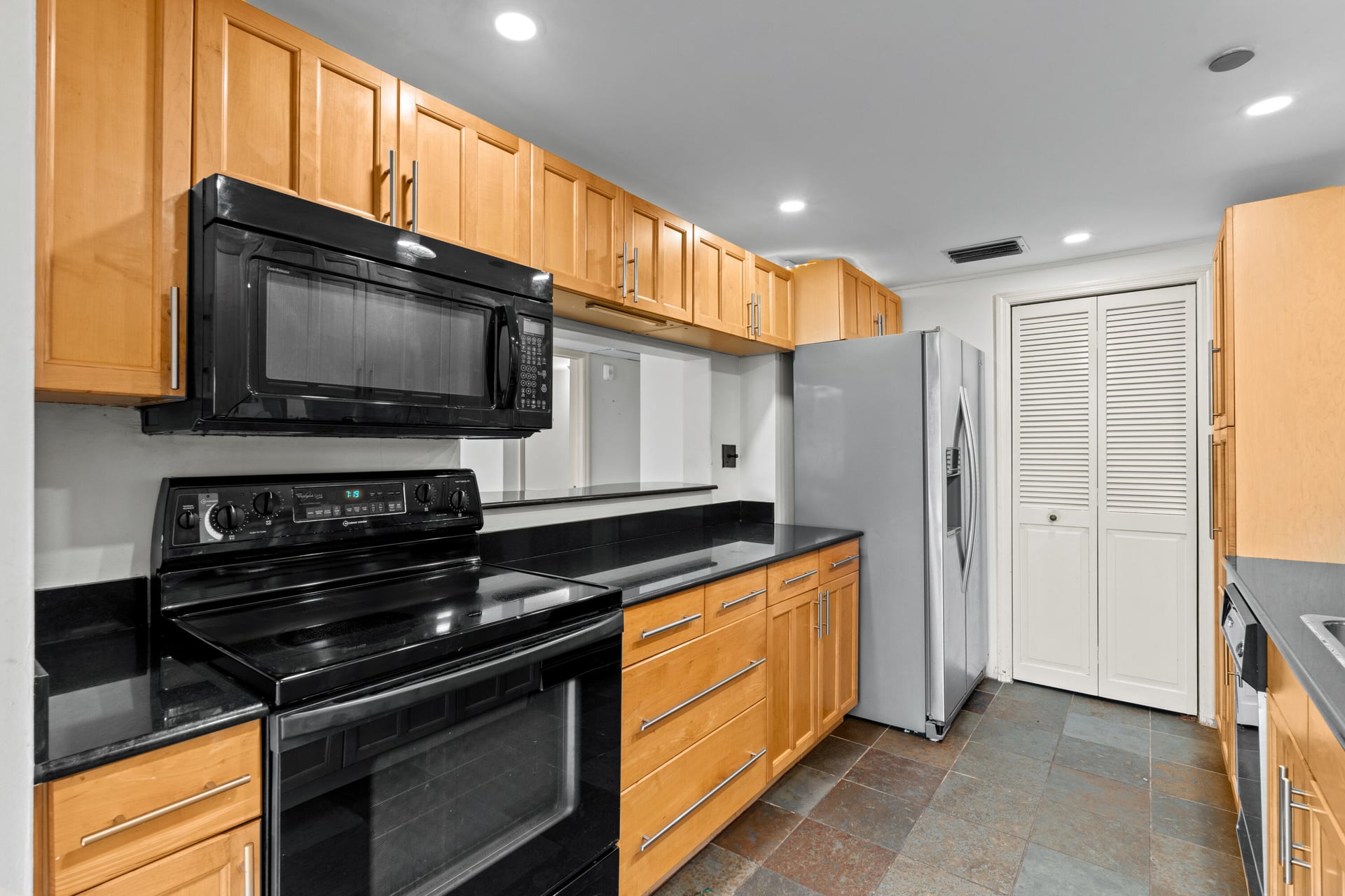 Unit 5110 photo 30
