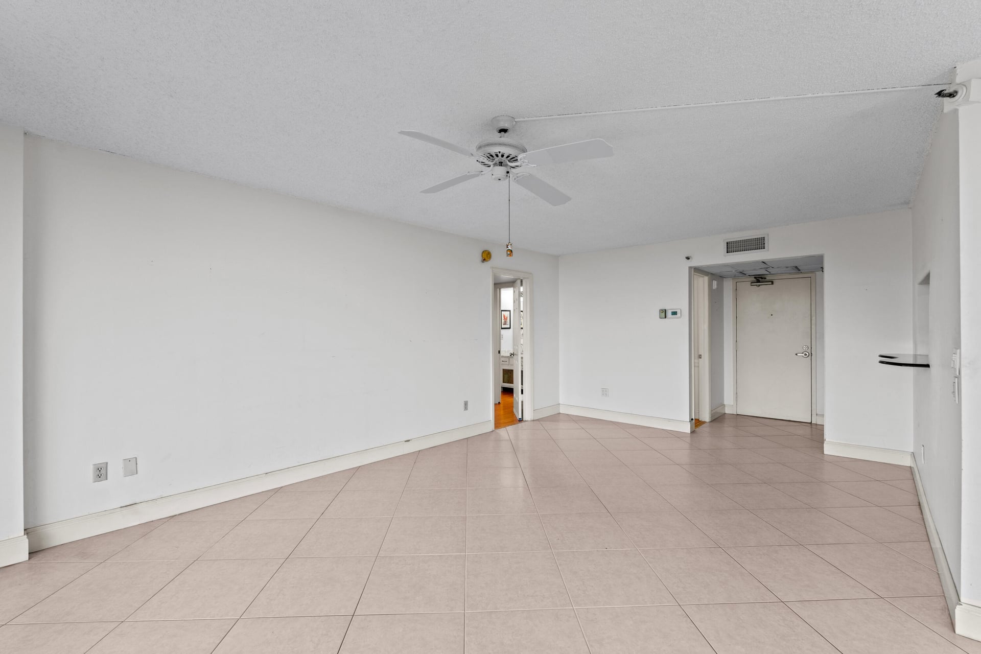 Unit 5110 photo 33