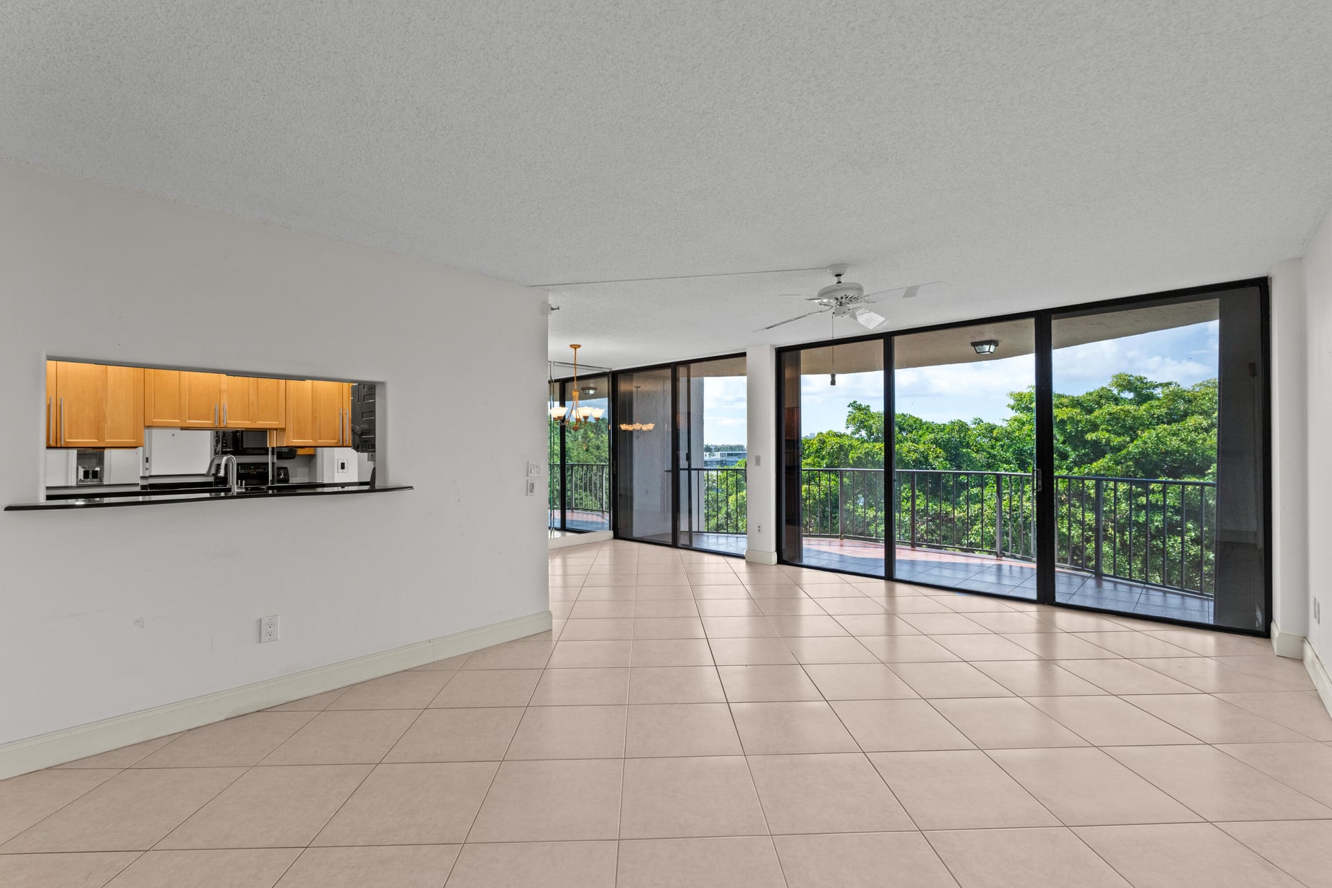 Unit 5110 photo 36